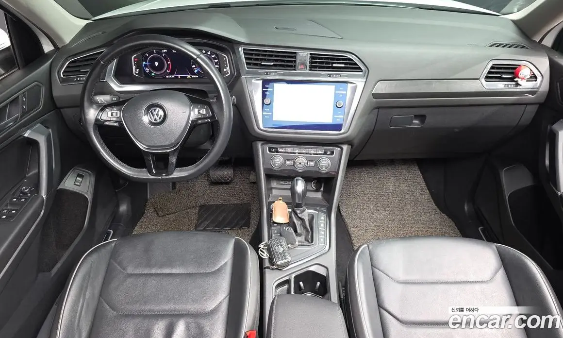 Volkswagen Tiguan 2020 2.0 автомат (гидро), фото 10 Volkswagen Tiguan 2020 2.0 автомат (гидро), фото 10