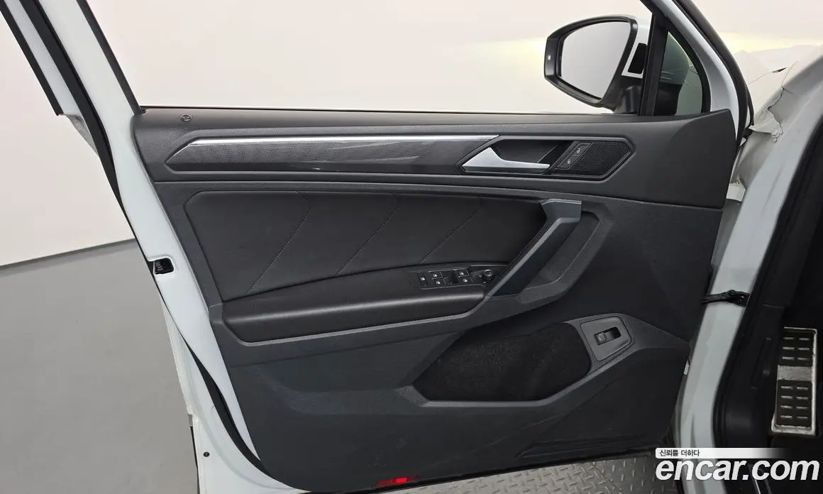Volkswagen Tiguan 2020 2.0 автомат (гидро), фото 14