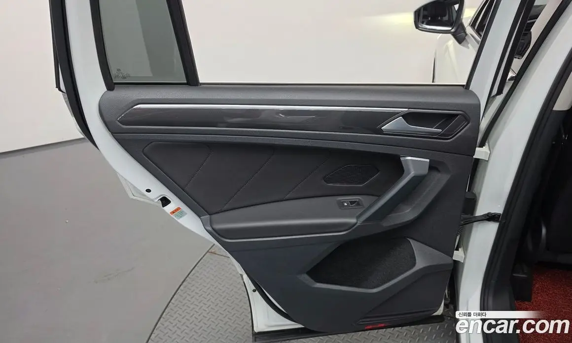 Volkswagen Tiguan 2020 2.0 автомат (гидро), фото 15