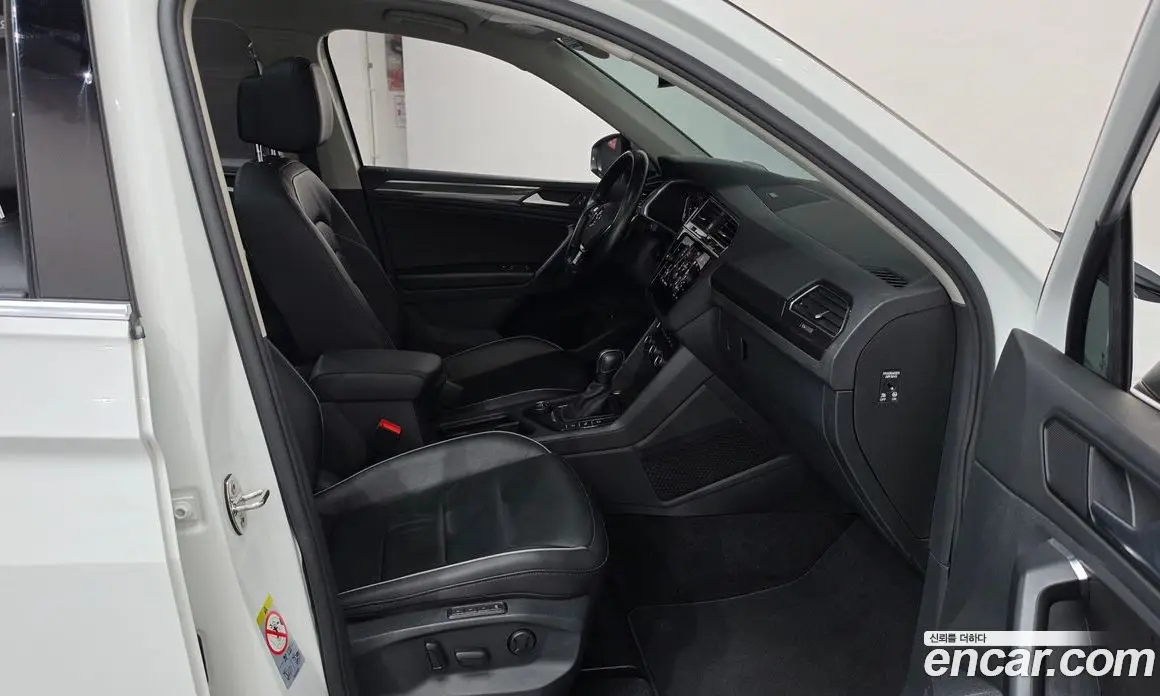 Volkswagen Tiguan 2020 2.0 автомат (гидро), фото 16