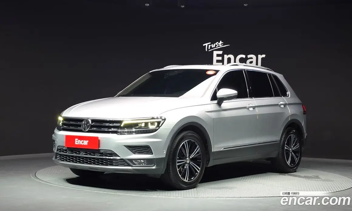 Volkswagen Tiguan 2020 2.0 автомат (гидро), фото 1 Volkswagen Tiguan 2020 2.0 автомат (гидро), фото 1