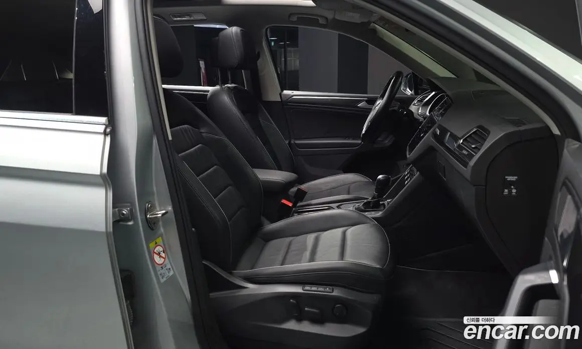 Volkswagen Tiguan 2020 2.0 автомат (гидро), фото 16 Volkswagen Tiguan 2020 2.0 автомат (гидро), фото 16