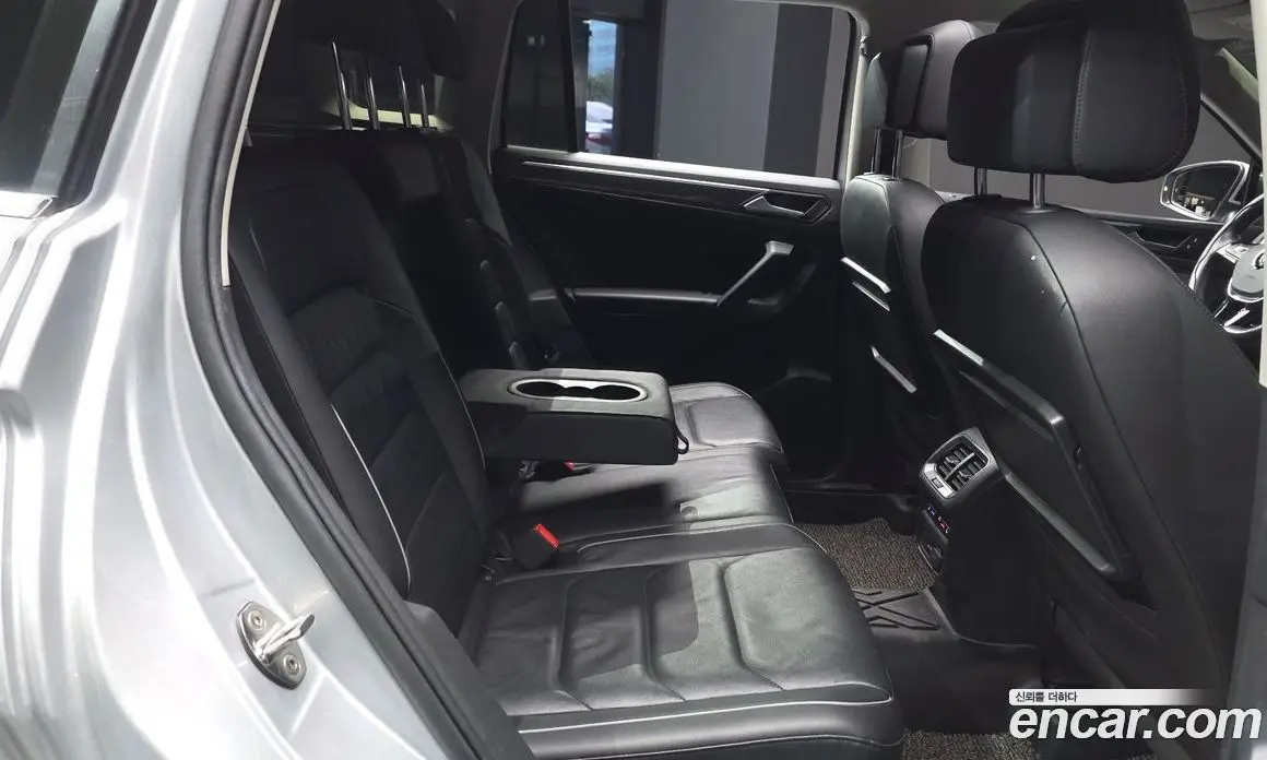 Volkswagen Tiguan 2020 2.0 автомат (гидро), фото 17 Volkswagen Tiguan 2020 2.0 автомат (гидро), фото 17