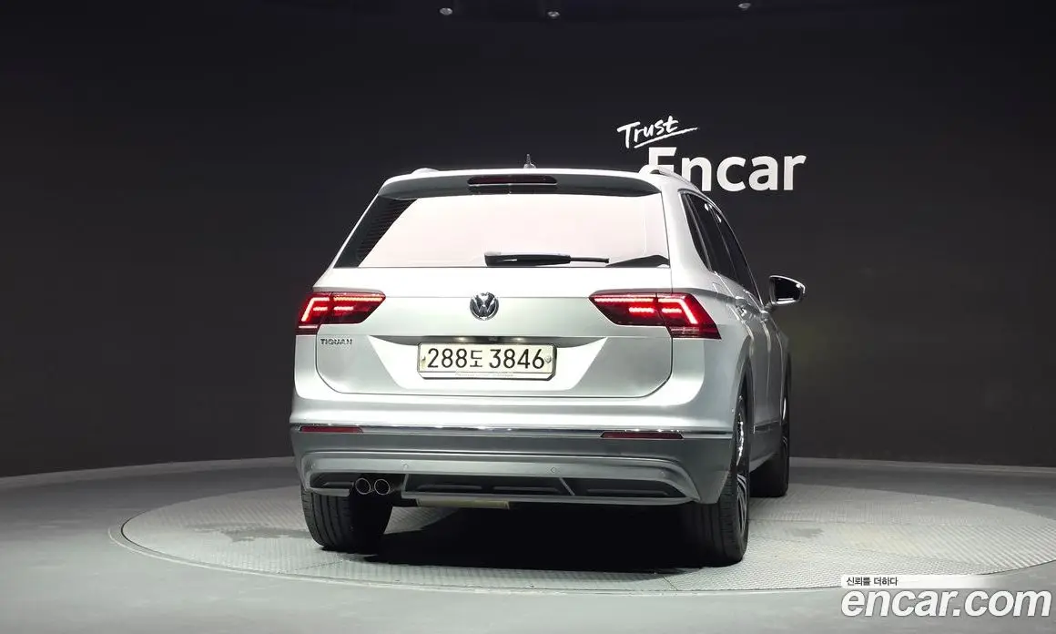 Volkswagen Tiguan 2020 2.0 автомат (гидро), фото 4 Volkswagen Tiguan 2020 2.0 автомат (гидро), фото 4