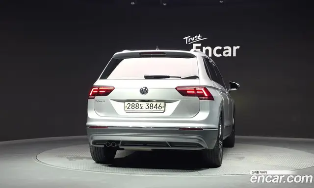 Volkswagen Tiguan 2020 2.0 автомат (гидро), миниатюра 4 Volkswagen Tiguan 2020 2.0 автомат (гидро), миниатюра 4