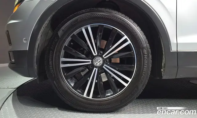 Volkswagen Tiguan 2020 2.0 автомат (гидро), миниатюра 5 Volkswagen Tiguan 2020 2.0 автомат (гидро), миниатюра 5
