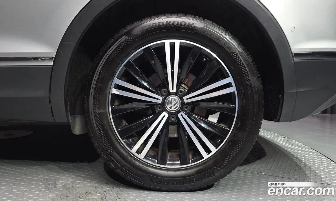 Volkswagen Tiguan 2020 2.0 автомат (гидро), фото 7 Volkswagen Tiguan 2020 2.0 автомат (гидро), фото 7