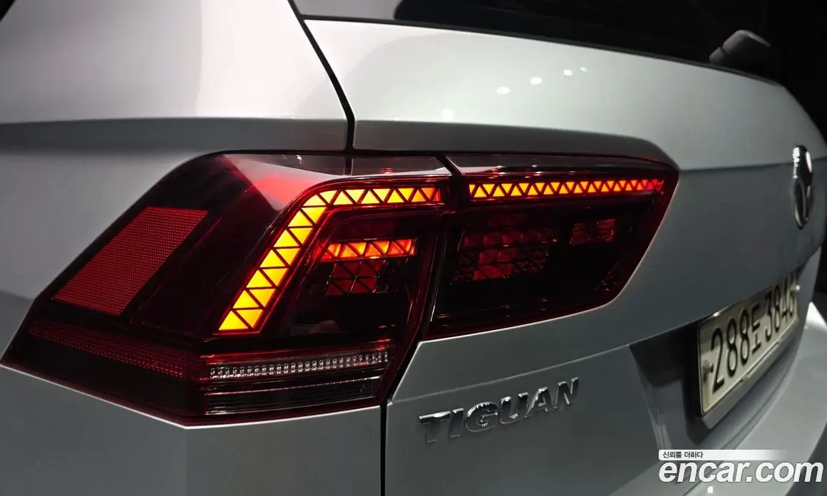 Volkswagen Tiguan 2020 2.0 автомат (гидро), фото 9 Volkswagen Tiguan 2020 2.0 автомат (гидро), фото 9