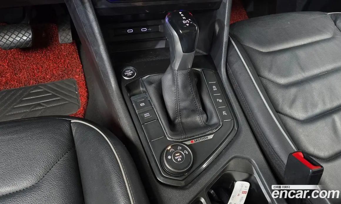 Volkswagen Tiguan 2021 2.0 автомат (гидро), фото 12