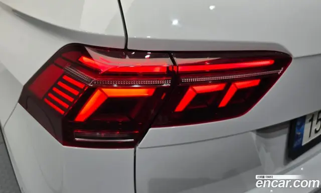 Volkswagen Tiguan 2021 2.0 автомат (гидро), миниатюра 9