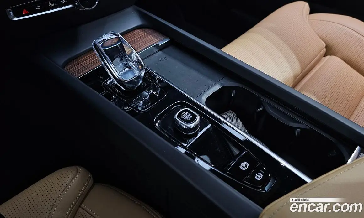 Volvo S60 2022 2.0 автомат (гидро), фото 12 Volvo S60 2022 2.0 автомат (гидро), фото 12