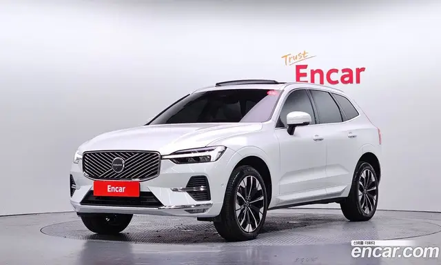 Volvo XC60, 2026, 8 695 км