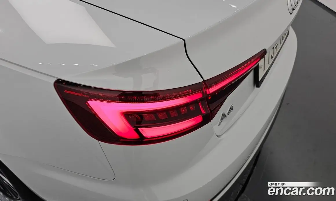 Audi A4 2019 2.0 автомат (гидро), фото 9 Audi A4 2019 2.0 автомат (гидро), фото 9