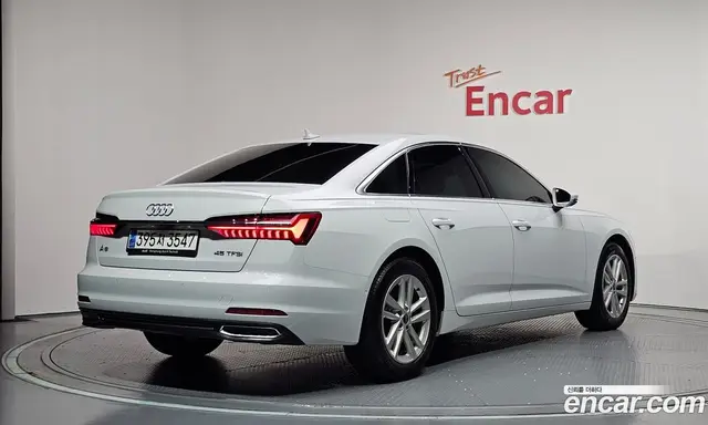 Audi A6 2023 2.0 автомат (гидро), миниатюра 2