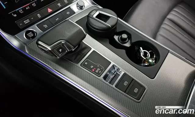 Audi A6 2023 2.0 автомат (гидро), миниатюра 12