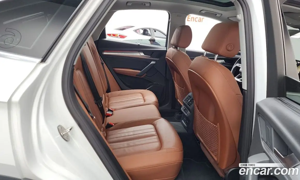 Audi Q5 2022 2.0 автомат (гидро), фото 17