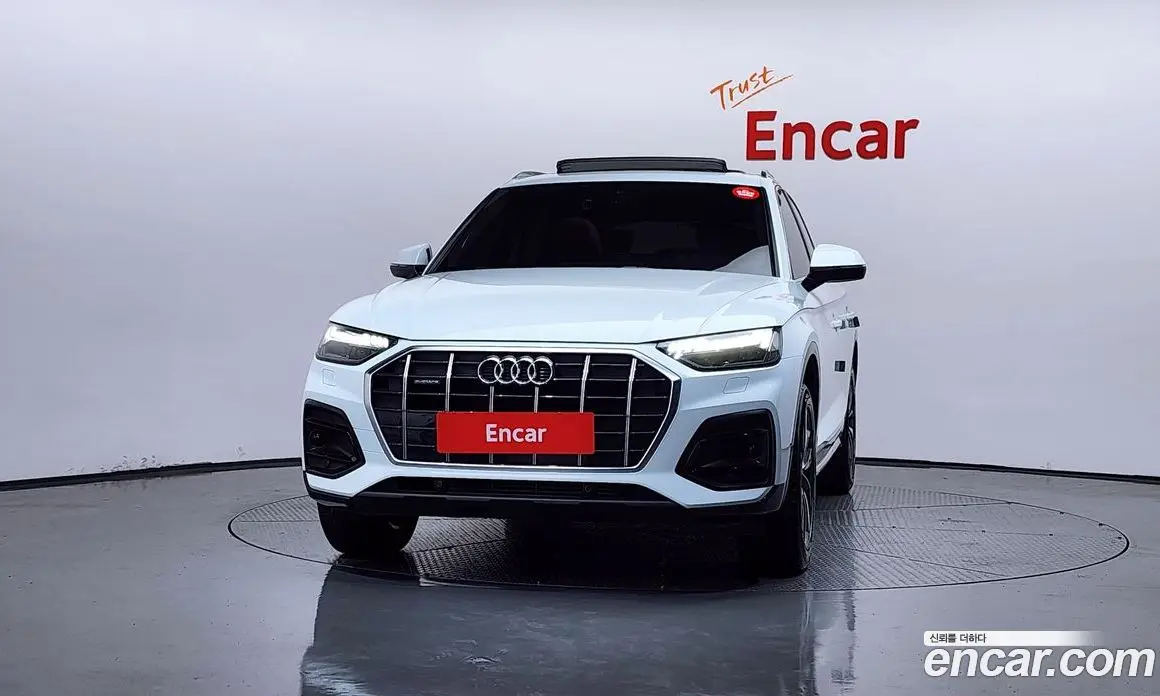 Audi Q5 2022 2.0 автомат (гидро), фото 3