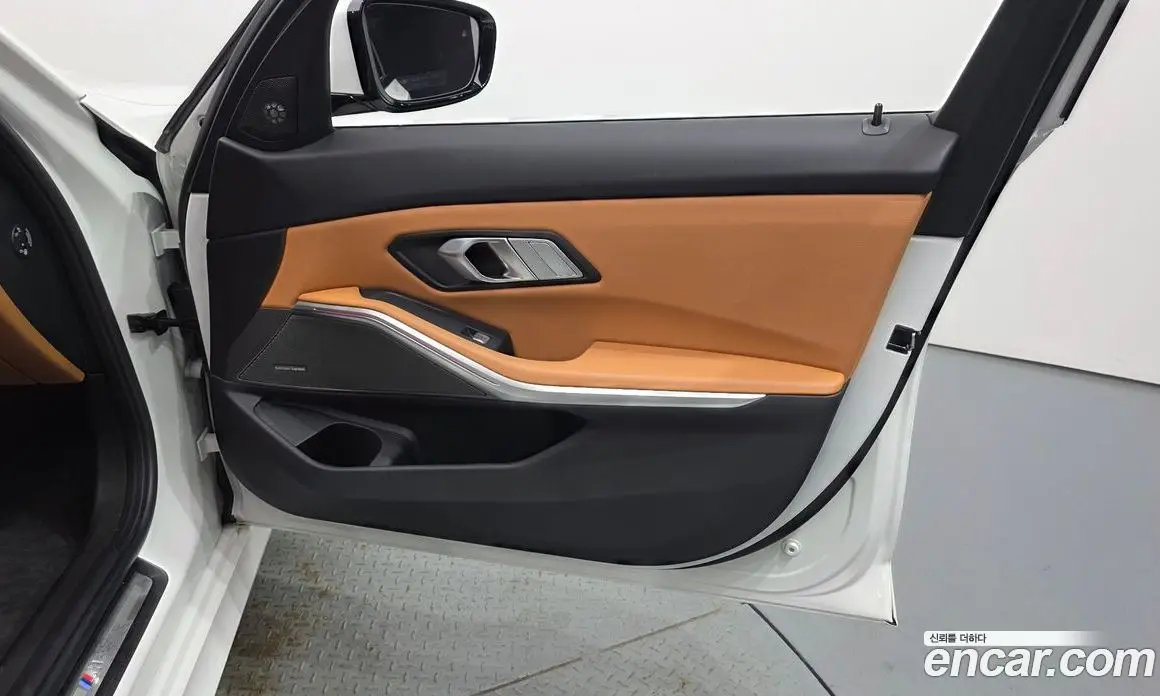 BMW 3 серия 2023 2.0 автомат (гидро), фото 14