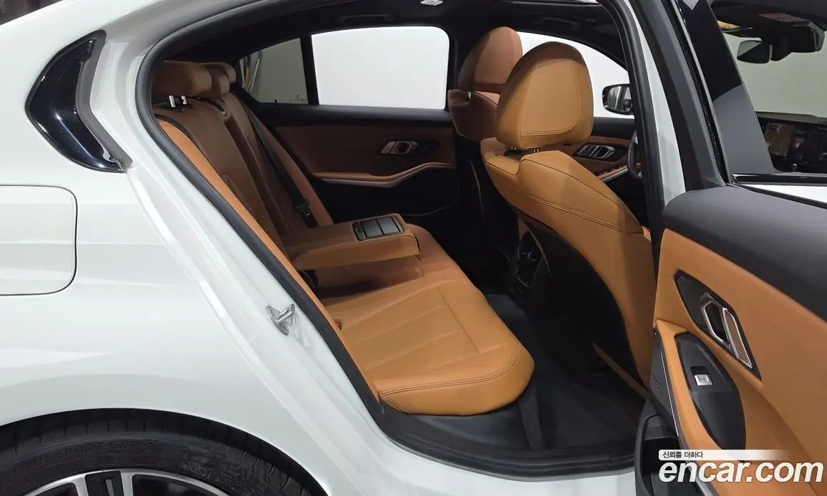 BMW 3 серия 2023 2.0 автомат (гидро), фото 17