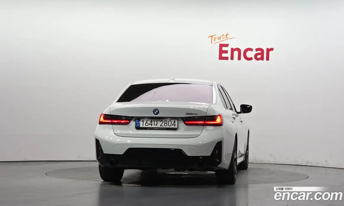 BMW 3 серия 2023 2.0 автомат (гидро), фото 4