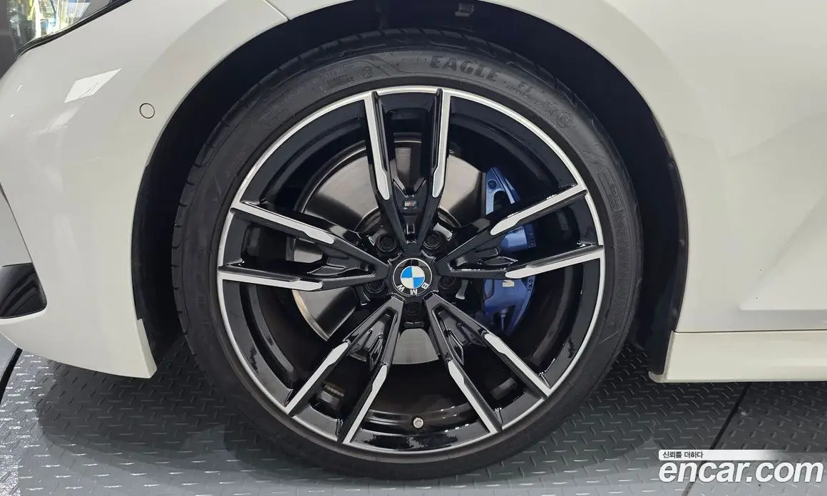 BMW 3 серия 2024 3.0 автомат (гидро), фото 4 BMW 3 серия 2024 3.0 автомат (гидро), фото 4