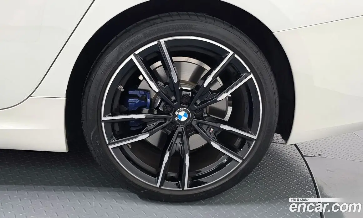 BMW 3 серия 2024 3.0 автомат (гидро), фото 6 BMW 3 серия 2024 3.0 автомат (гидро), фото 6