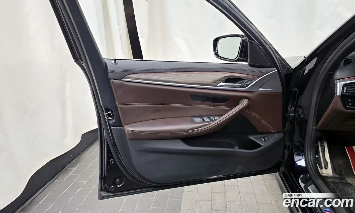 BMW 5 серия 2019 2.0 автомат (гидро), фото 14