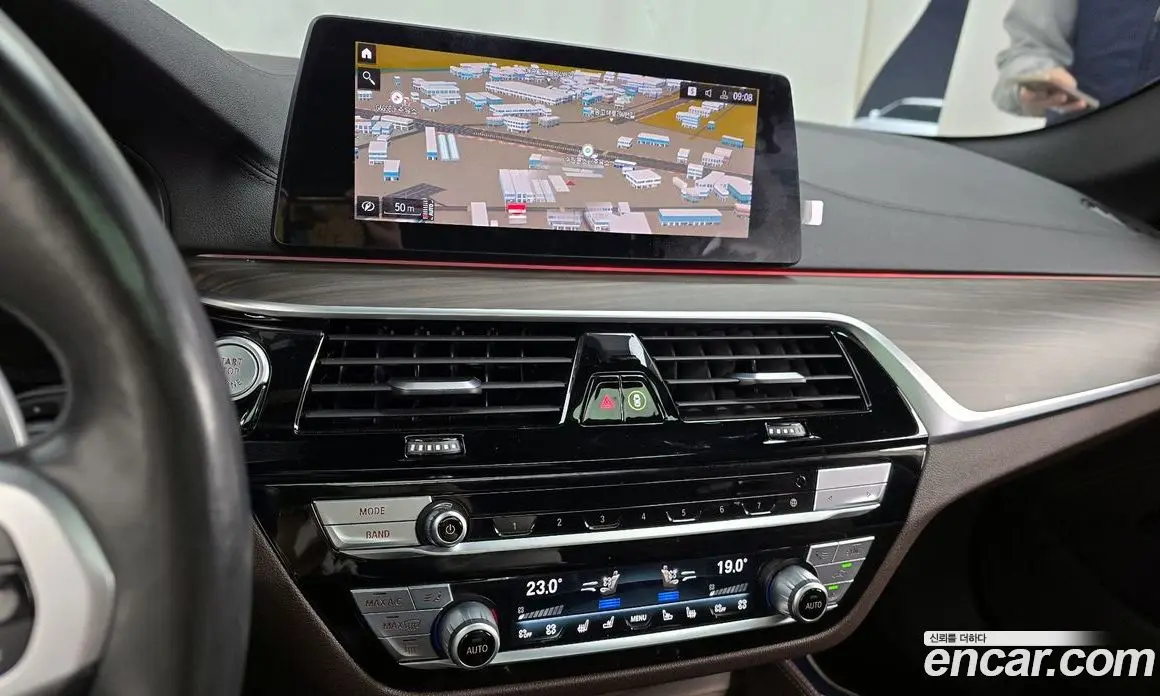 BMW 5 серия 2019 2.0 автомат (гидро), фото 20