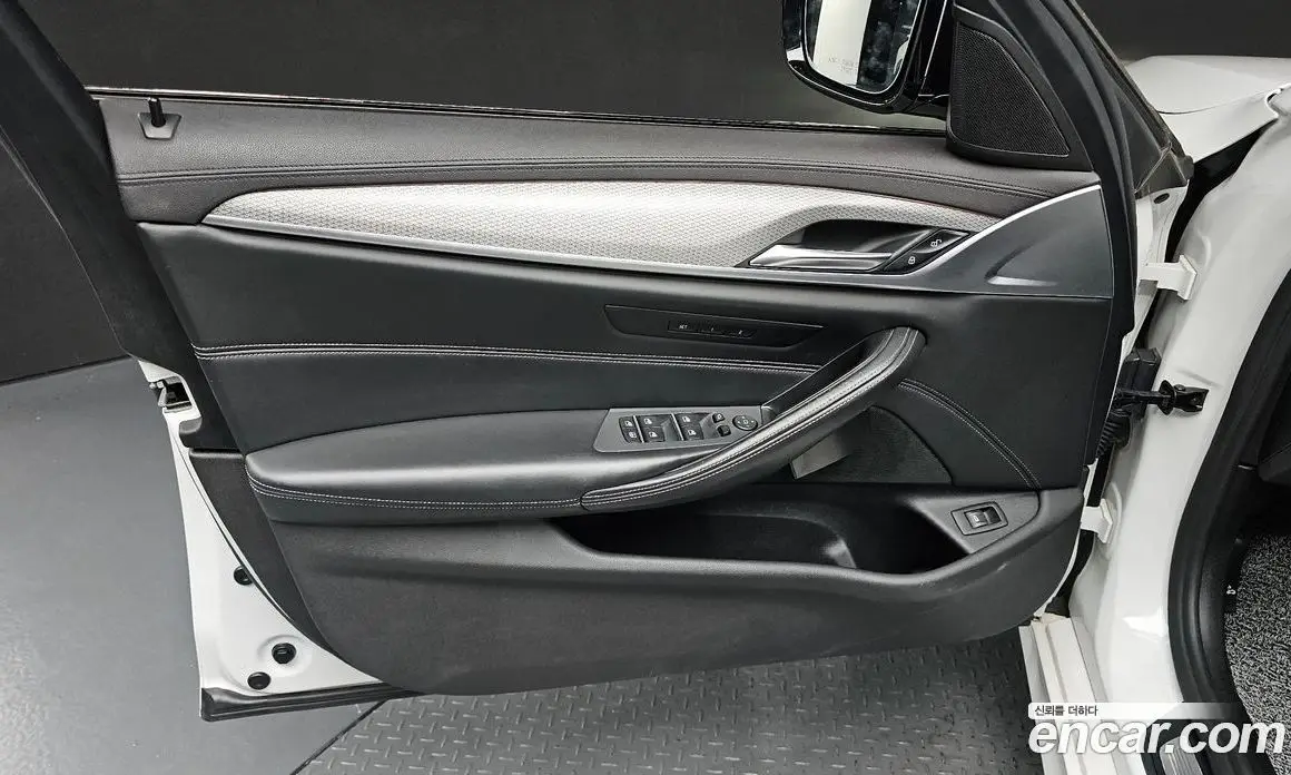 BMW 5 серия 2019 2.0 автомат (гидро), фото 13 BMW 5 серия 2019 2.0 автомат (гидро), фото 13
