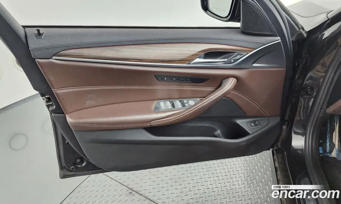 BMW 5 серия 2019 2.0 автомат (гидро), фото 14 BMW 5 серия 2019 2.0 автомат (гидро), фото 14