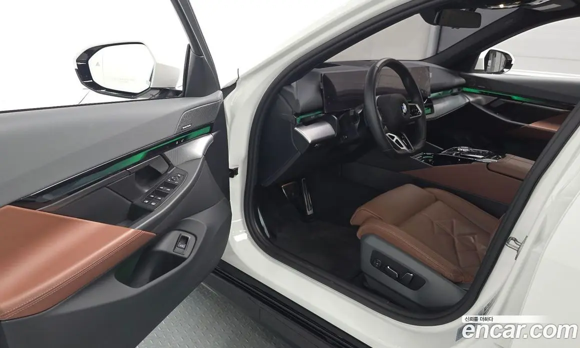 BMW 5 серия 2024 2.0 автомат (гидро), фото 12