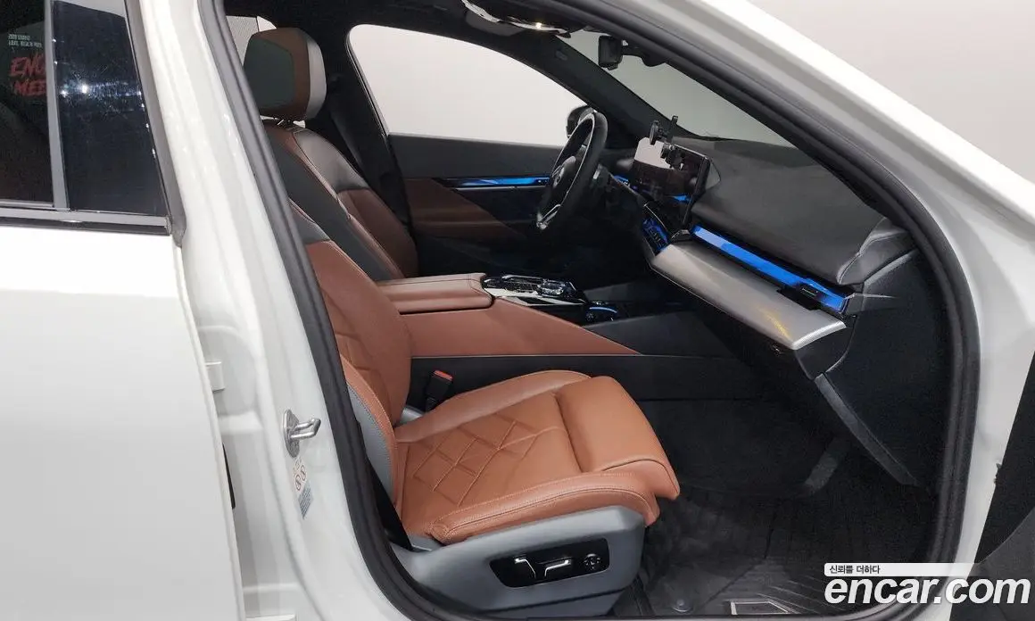 BMW 5 серия 2024 2.0 автомат (гидро), фото 16 BMW 5 серия 2024 2.0 автомат (гидро), фото 16