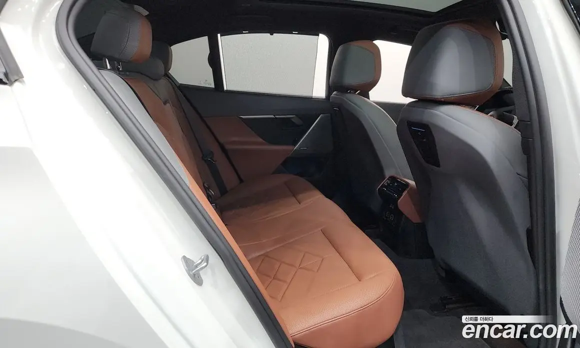 BMW 5 серия 2024 2.0 автомат (гидро), фото 17 BMW 5 серия 2024 2.0 автомат (гидро), фото 17