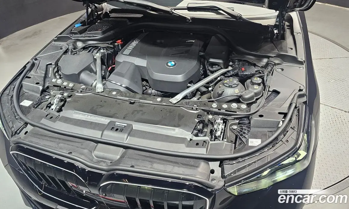 BMW 5 серия 2024 2.0 автомат (гидро), фото 6