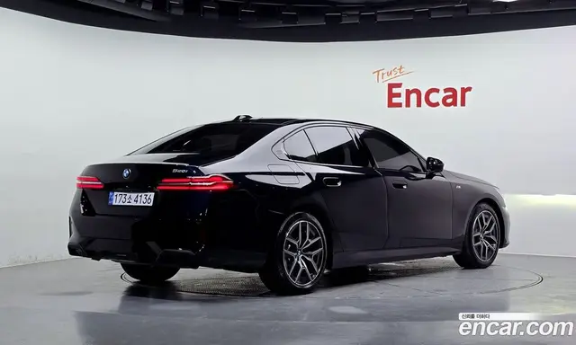 BMW 5 серия 2025 2.0 автомат (гидро), миниатюра 2