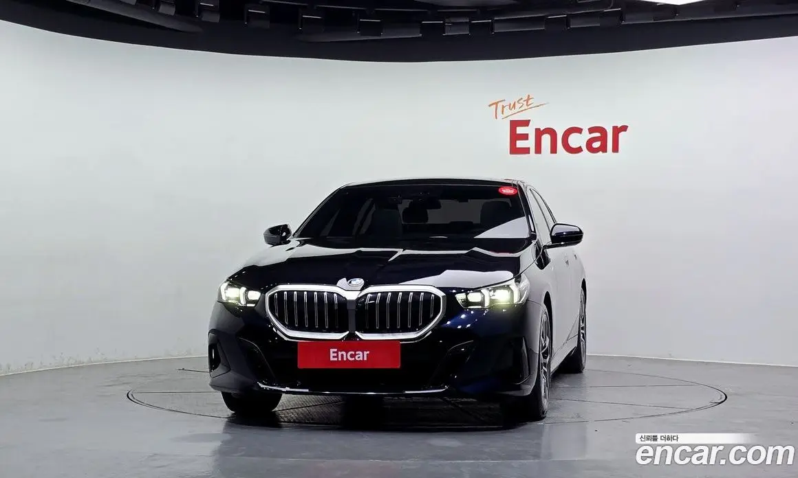BMW 5 серия 2025 2.0 автомат (гидро), фото 3