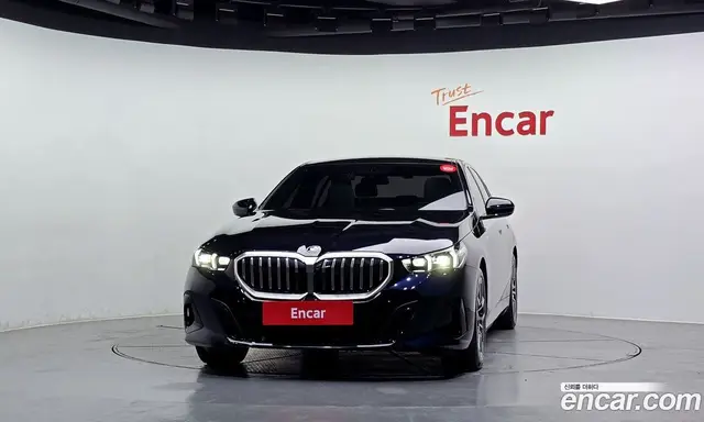 BMW 5 серия 2025 2.0 автомат (гидро), миниатюра 3