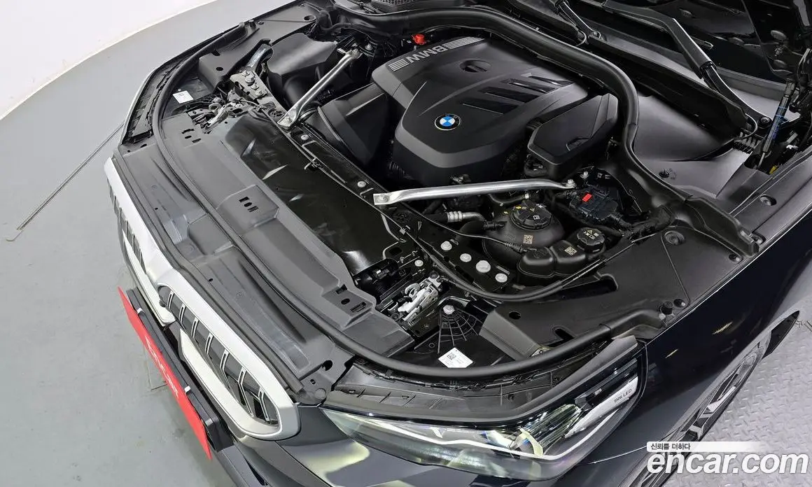 BMW 5 серия 2025 2.0 автомат (гидро), фото 6