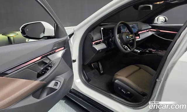 BMW 5 серия 2026 2.0 автомат (гидро), миниатюра 12