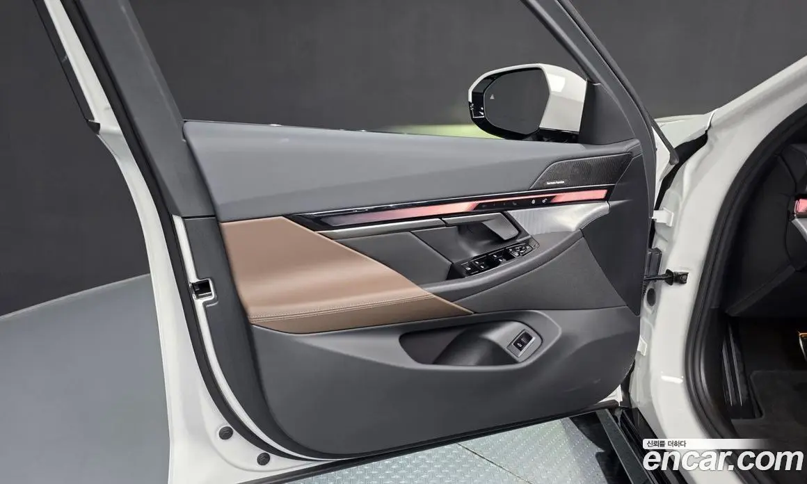 BMW 5 серия 2026 2.0 автомат (гидро), фото 13