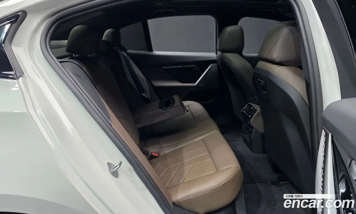 BMW 5 серия 2026 2.0 автомат (гидро), фото 17