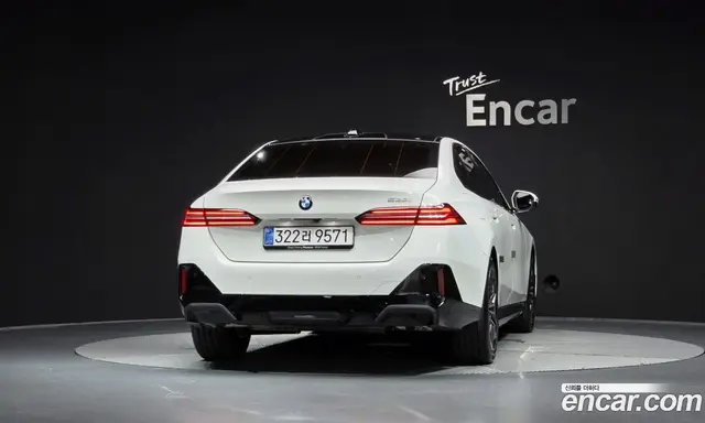 BMW 5 серия 2026 2.0 автомат (гидро), миниатюра 3