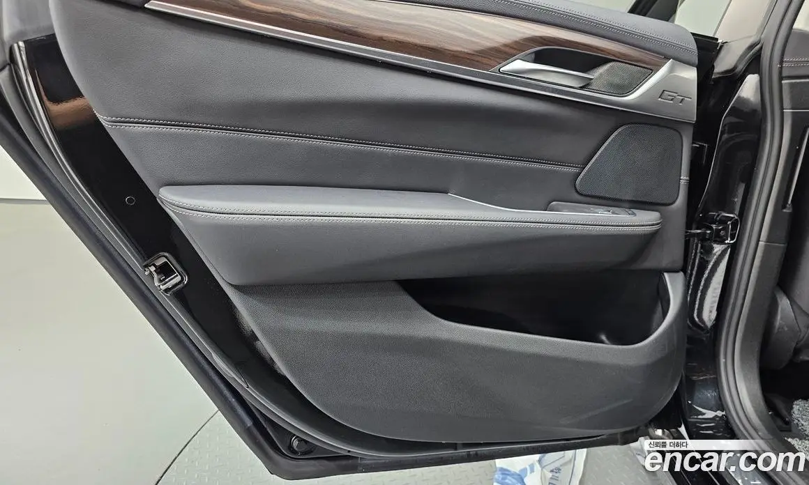 BMW 6 серия 2023 2.0 автомат (гидро), фото 15