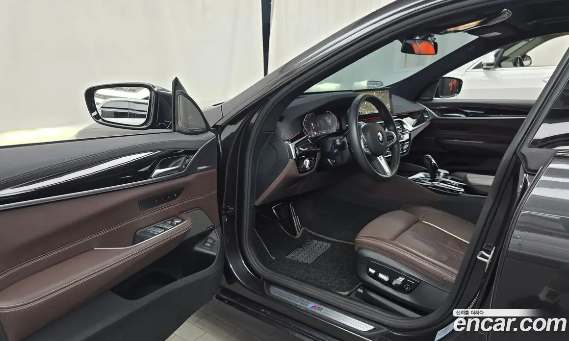 BMW 6 серия 2024 3.0 автомат (гидро), фото 13