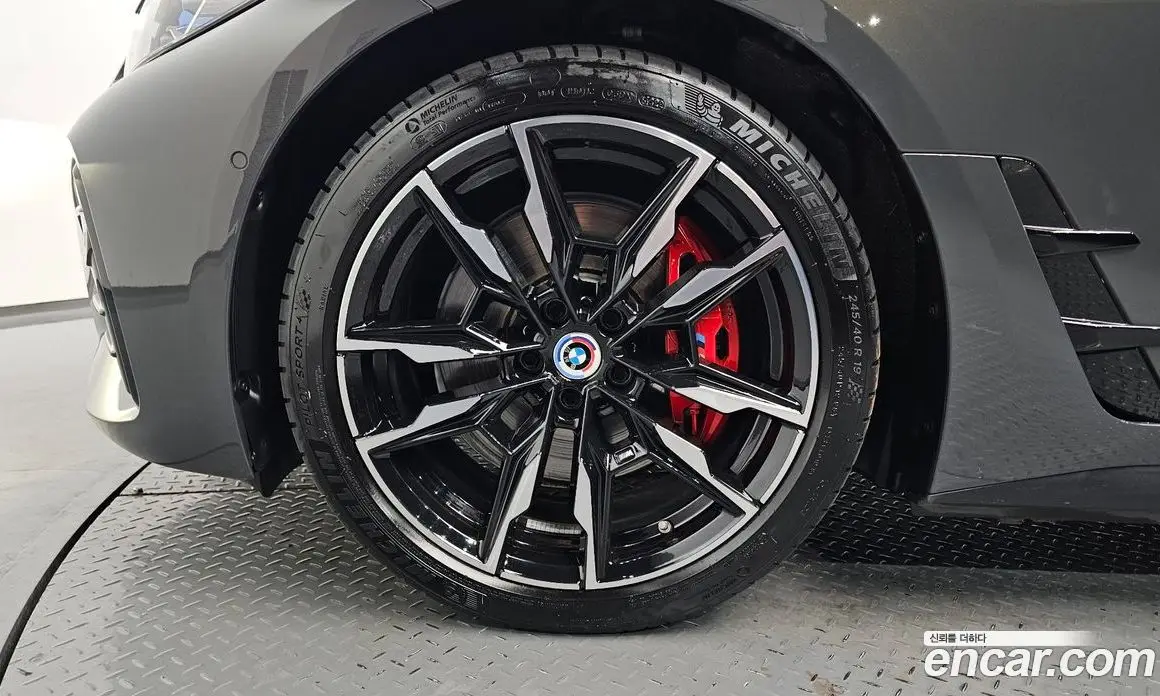 BMW i4 2023 0.2 автомат (гидро), фото 4 BMW i4 2023 0.2 автомат (гидро), фото 4