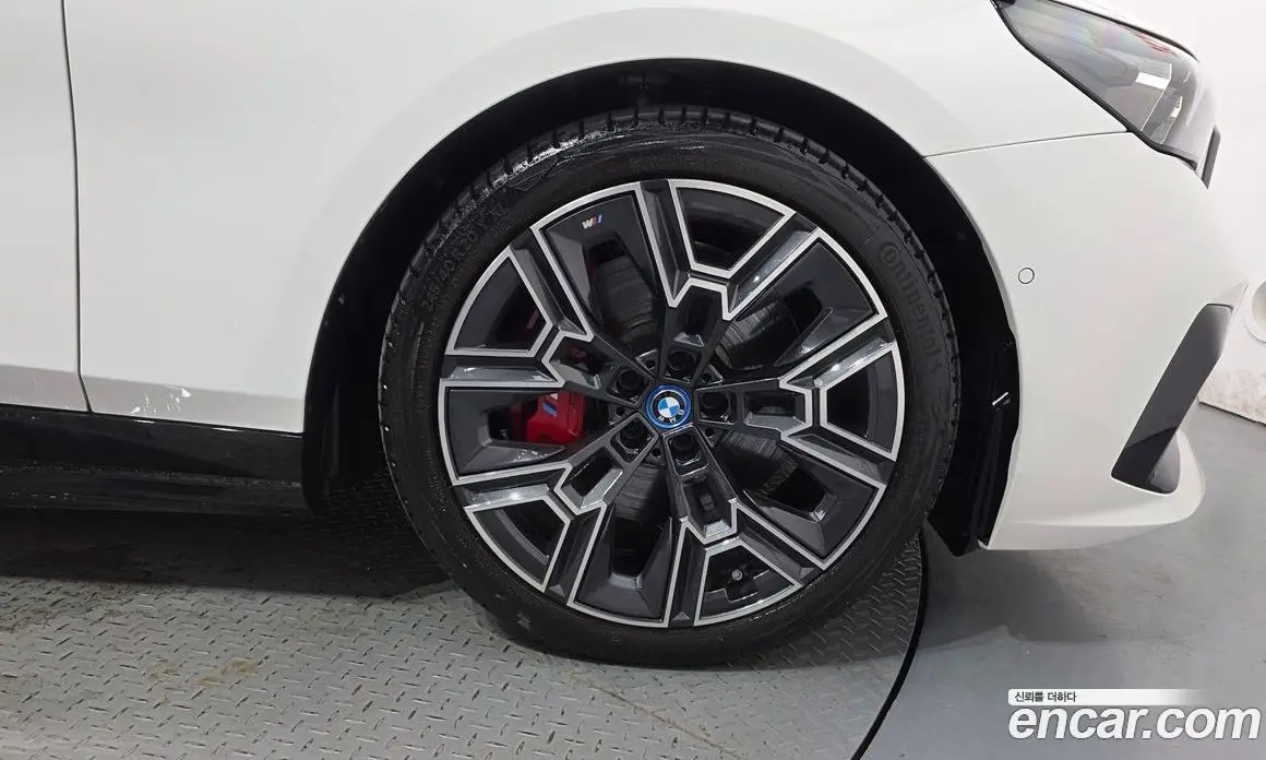 BMW i5 2024 0.2 автомат (гидро), фото 7 BMW i5 2024 0.2 автомат (гидро), фото 7