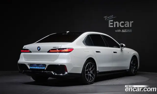 BMW i7 2023 0.3 автомат (гидро), миниатюра 2