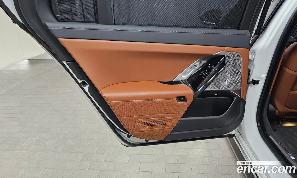 BMW i7 2023 0.3 автомат (гидро), фото 15