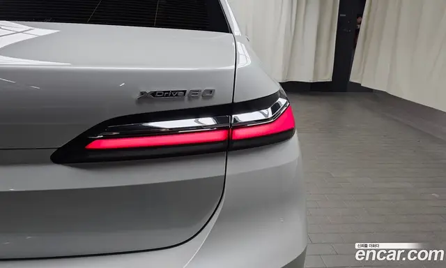 BMW i7 2023 0.3 автомат (гидро), миниатюра 9