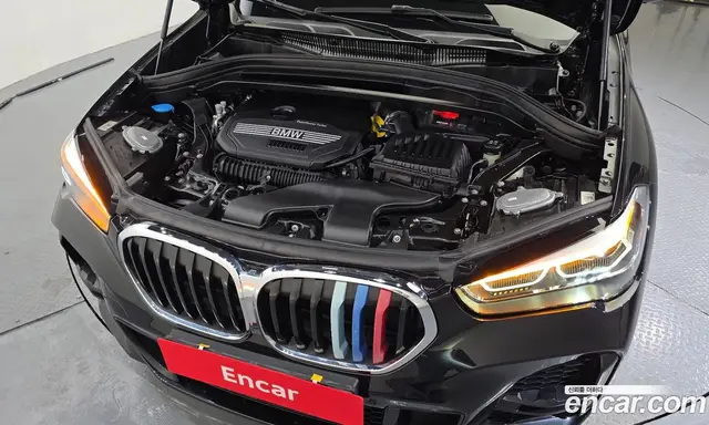 BMW X1 2022 2.0 автомат (гидро), миниатюра 6